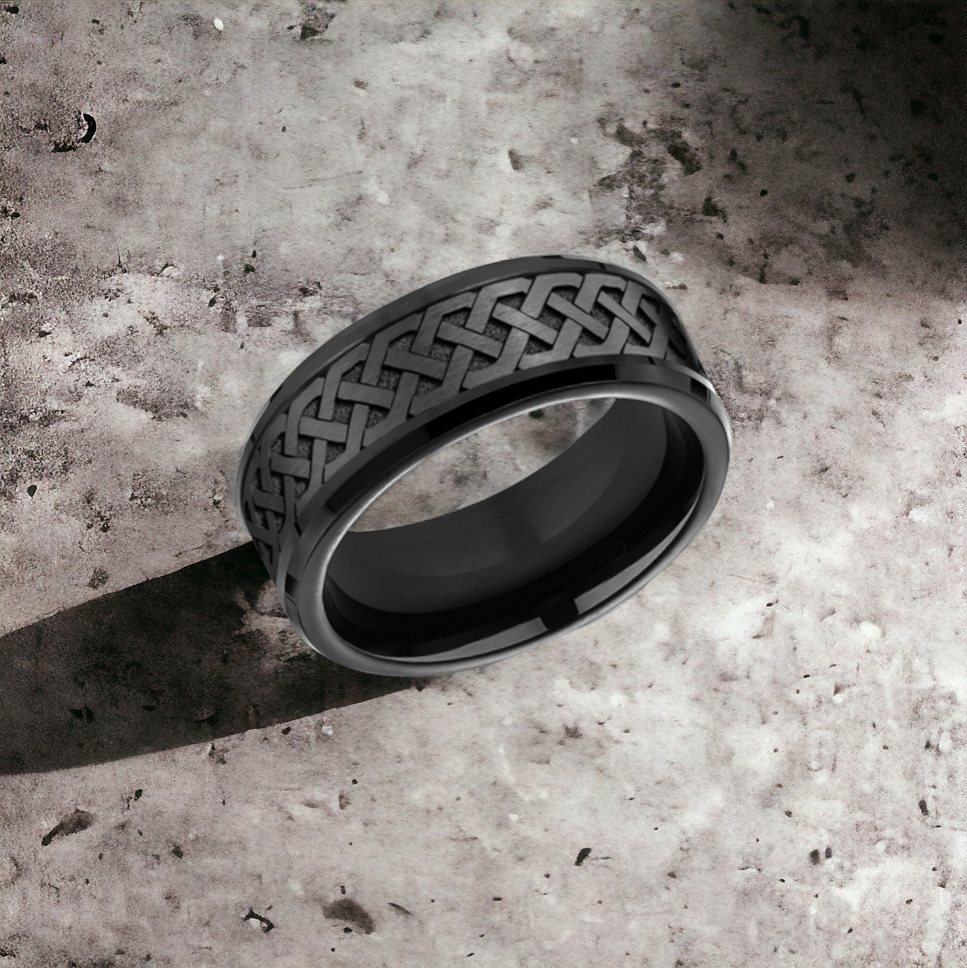 Men's Wedding Band | The Adare | Titanium with Celtic Knot Pattern | Elysium